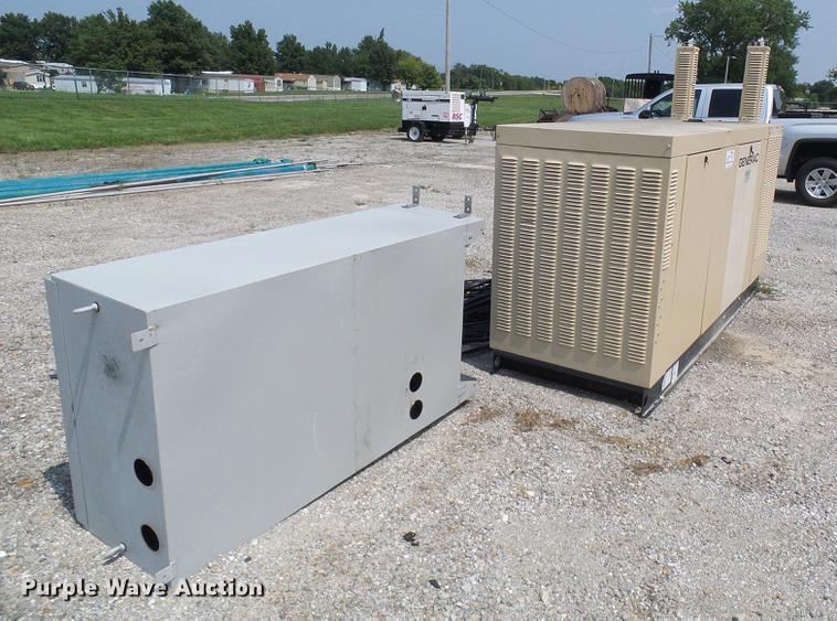 image for item DE5166 2007 Generac QT13068ANSNA generator