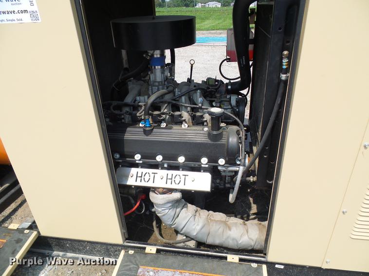 image for item DE5166 2007 Generac QT13068ANSNA generator