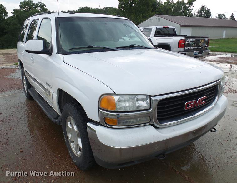 image for item DE5174 2003 GMC Yukon SUV