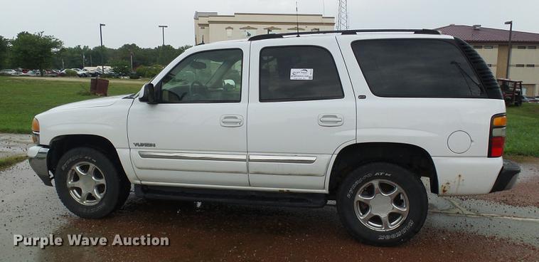 image for item DE5174 2003 GMC Yukon SUV