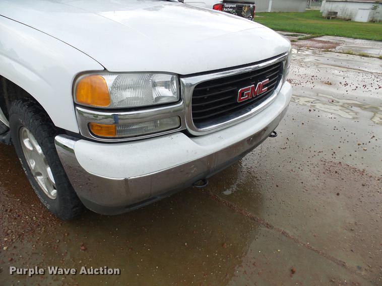 image for item DE5174 2003 GMC Yukon SUV
