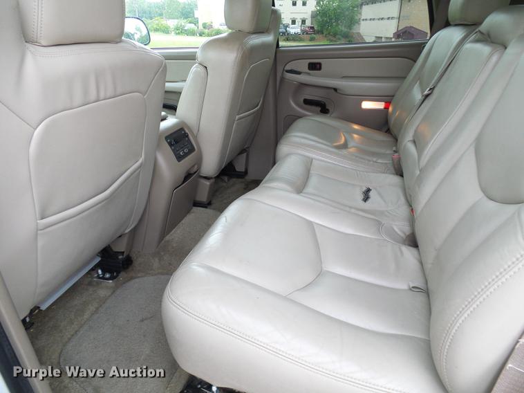 image for item DE5174 2003 GMC Yukon SUV