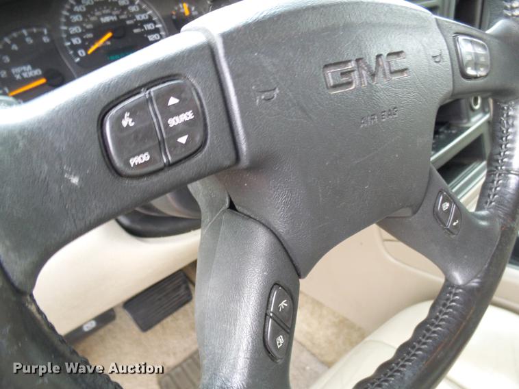 image for item DE5174 2003 GMC Yukon SUV