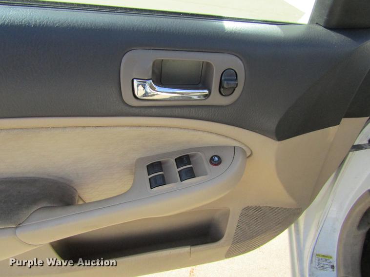 image for item DF3849 2004 Honda Civic