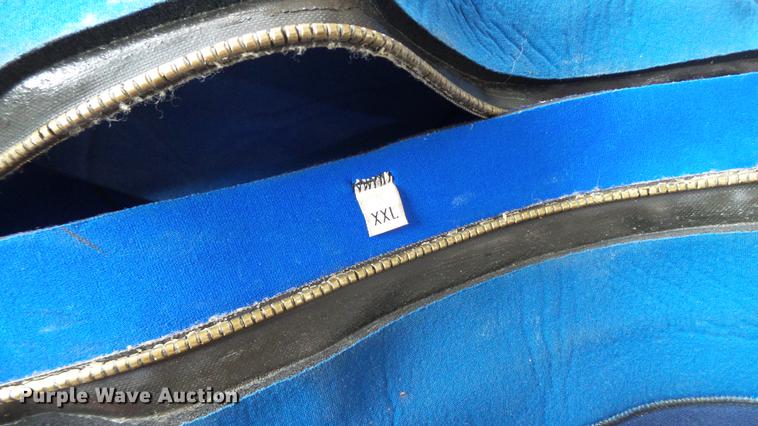 image for item DM9891 Scuba diving equipment