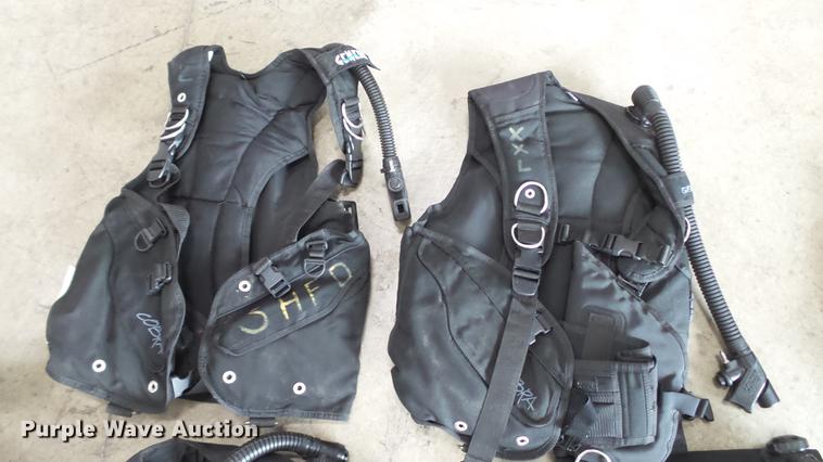 image for item DM9891 Scuba diving equipment