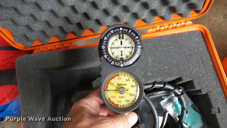 image for item DM9891 Scuba diving equipment