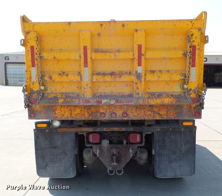 image for item DZ9405 2011 International 7600 dump truck