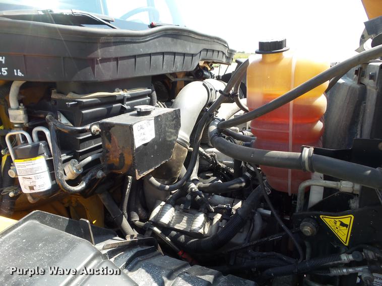 image for item DZ9405 2011 International 7600 dump truck