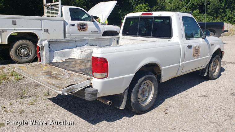 image for item EF9844 2000 Ford Ranger pickup truck