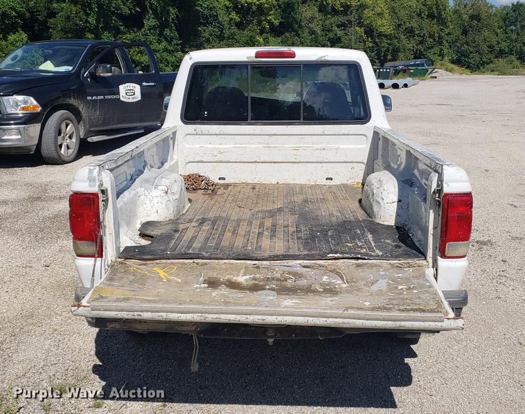 image for item EF9844 2000 Ford Ranger pickup truck