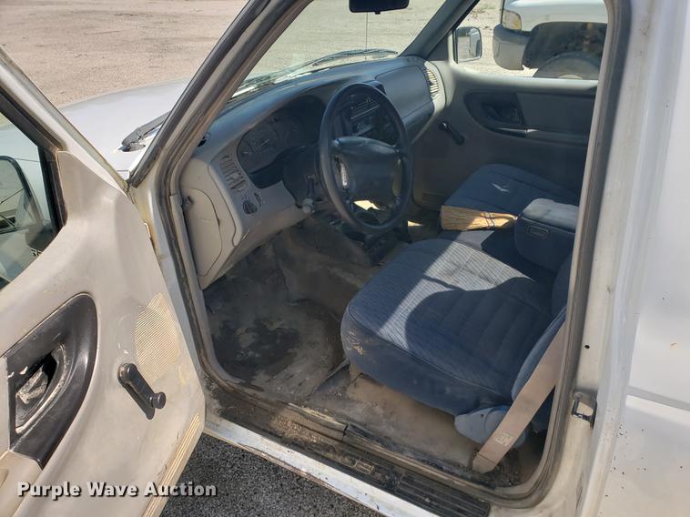 image for item EF9844 2000 Ford Ranger pickup truck