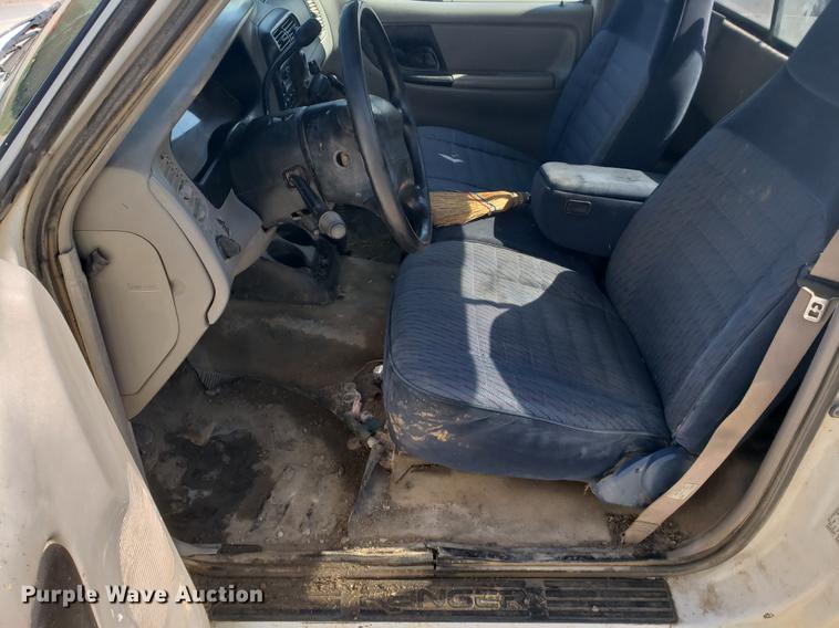 image for item EF9844 2000 Ford Ranger pickup truck