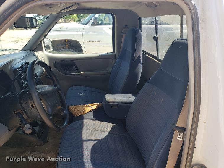 image for item EF9844 2000 Ford Ranger pickup truck