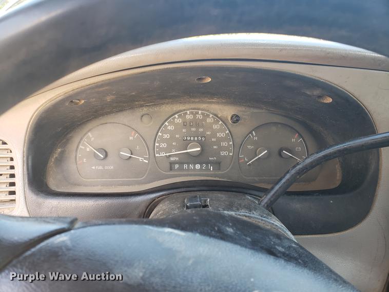 image for item EF9844 2000 Ford Ranger pickup truck