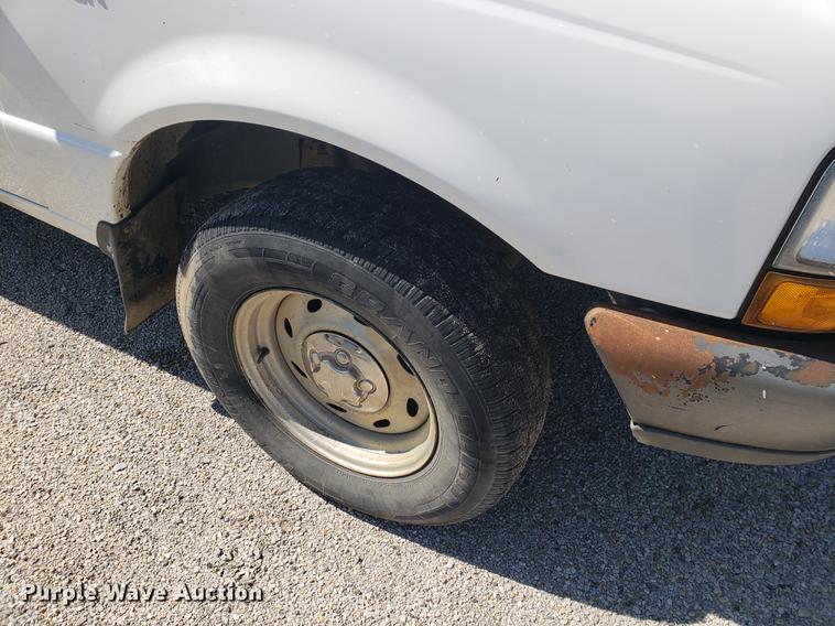 image for item EF9844 2000 Ford Ranger pickup truck
