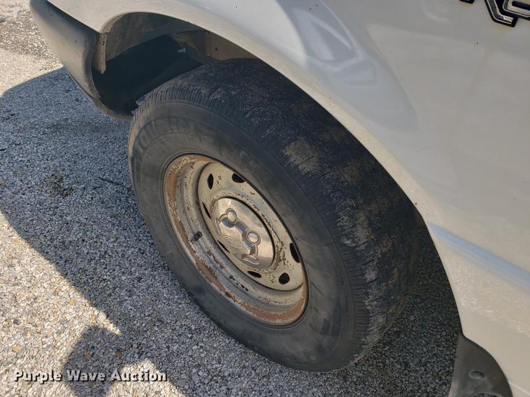 image for item EF9844 2000 Ford Ranger pickup truck