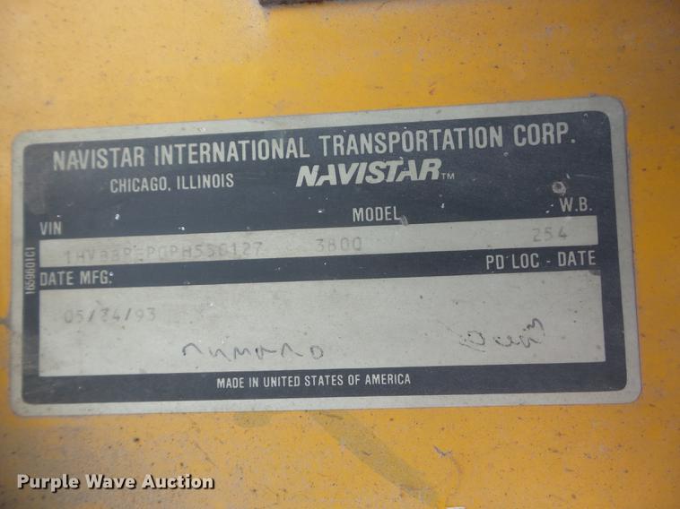 image for item EI9891 1993 International 3800 school bus