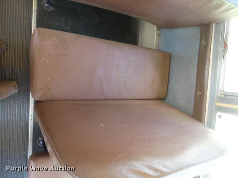 image for item EI9891 1993 International 3800 school bus