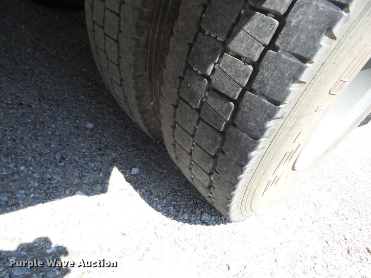 image for item EI9892 1993 International 3800 school bus