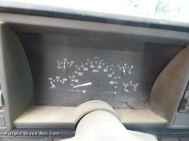 image for item EI9911 1992 Chevrolet 1500 pickup truck