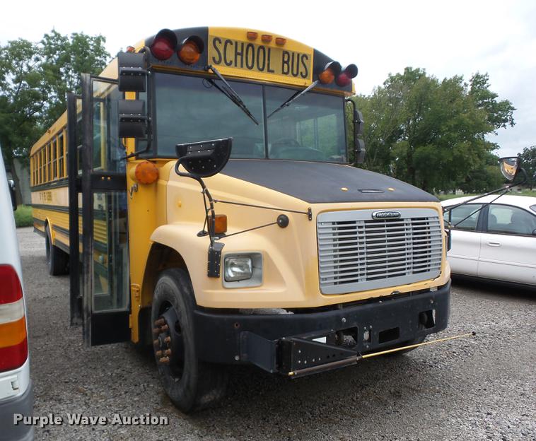 image for item EI9913 2001 Freightliner FS65 school bus