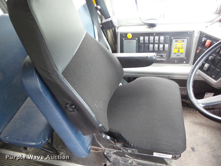 image for item EI9913 2001 Freightliner FS65 school bus