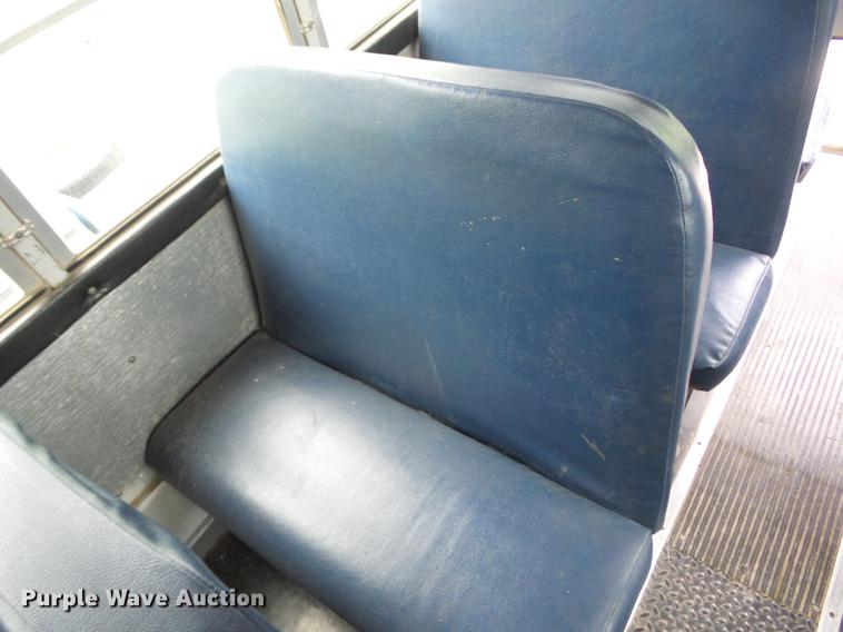 image for item EI9913 2001 Freightliner FS65 school bus