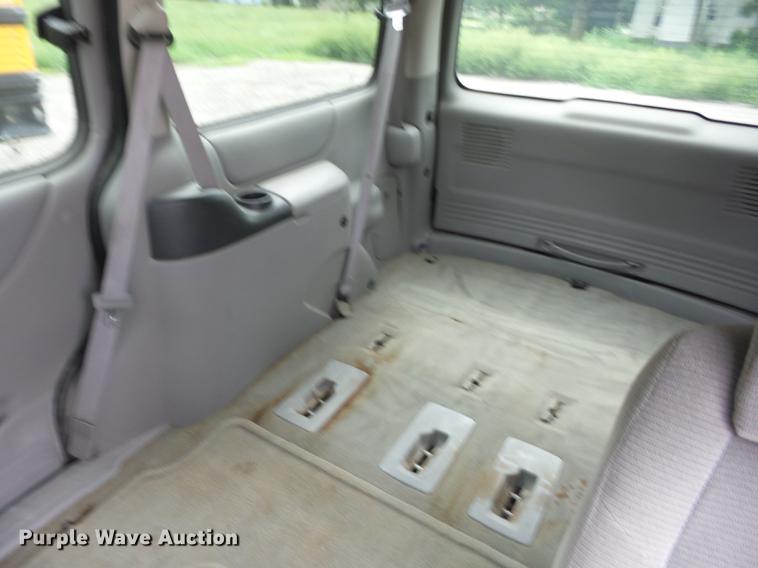 image for item EI9914 2004 Chevrolet Venture Extended van