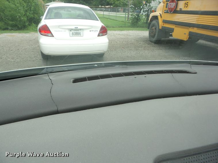 image for item EI9914 2004 Chevrolet Venture Extended van