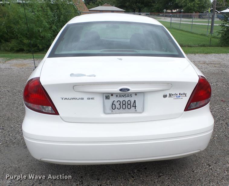 image for item EI9915 2007 Ford Taurus