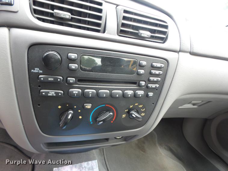 image for item EI9915 2007 Ford Taurus