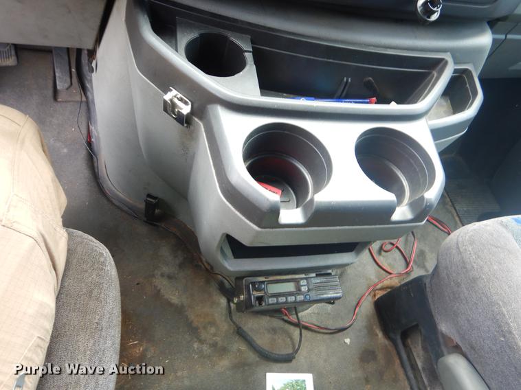 image for item EK9734 2009 Ford E450 shuttle bus