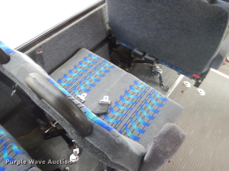 image for item EK9734 2009 Ford E450 shuttle bus