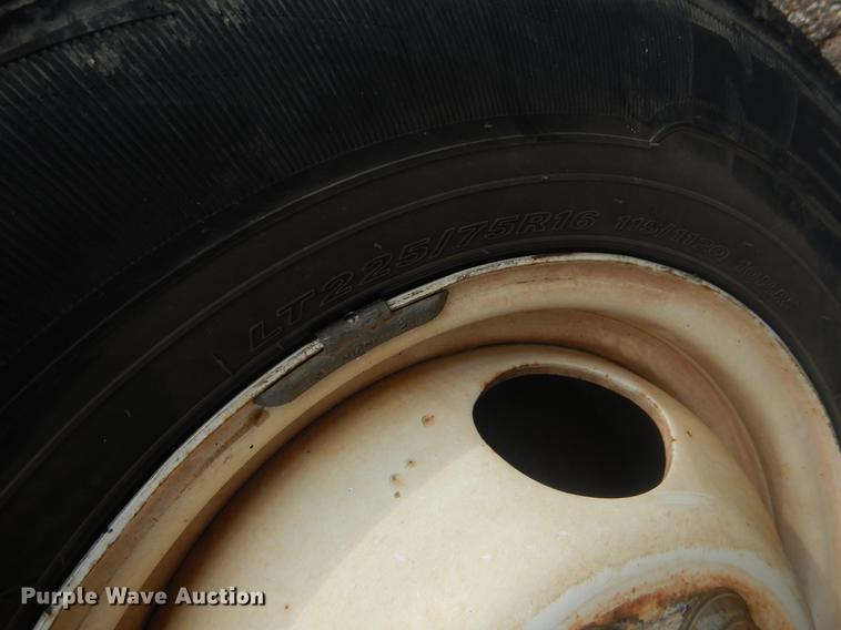 image for item EK9734 2009 Ford E450 shuttle bus