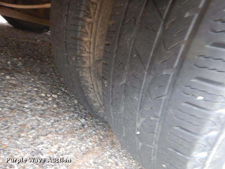 image for item EK9734 2009 Ford E450 shuttle bus