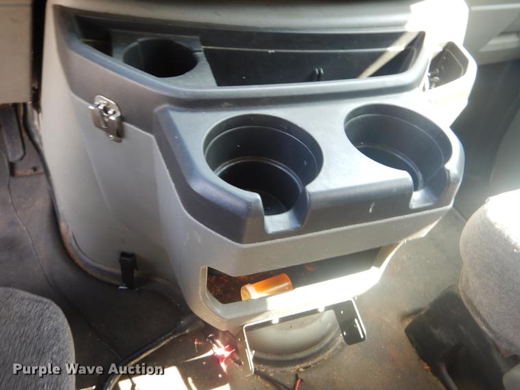 image for item EK9735 2009 Ford E450 shuttle bus