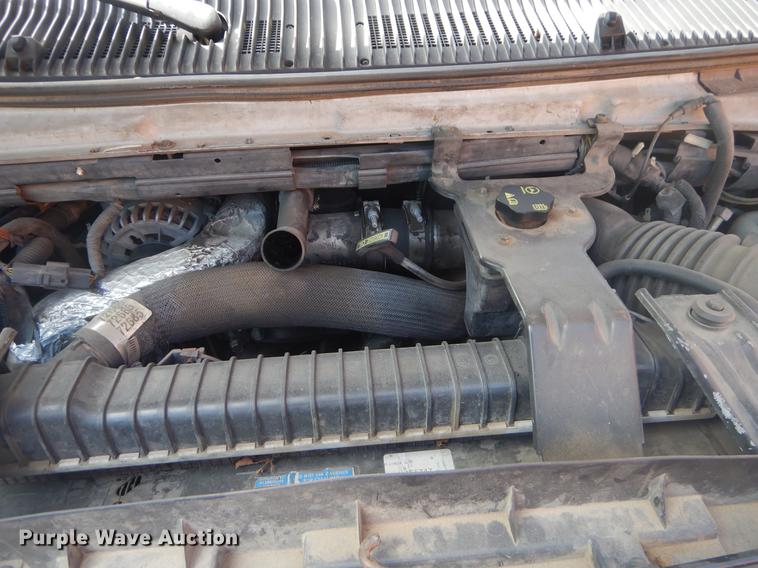 image for item EK9735 2009 Ford E450 shuttle bus