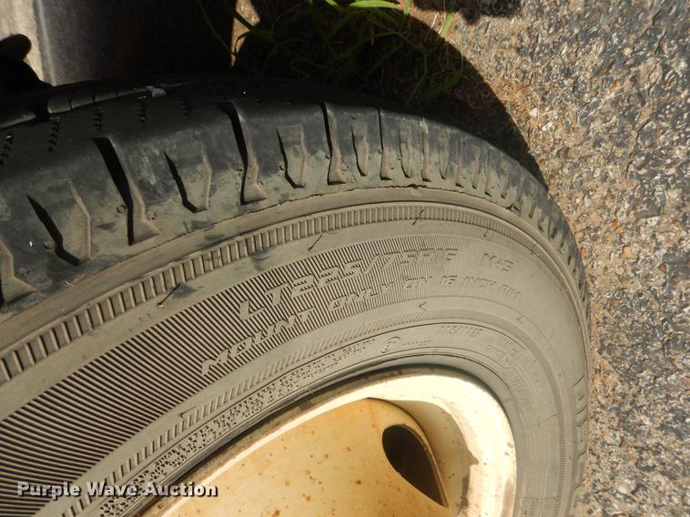 image for item EK9735 2009 Ford E450 shuttle bus