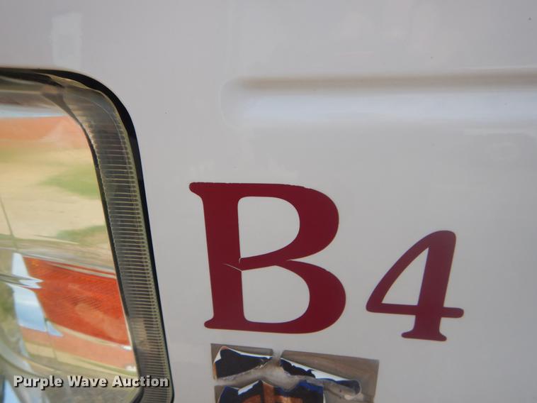 image for item EK9735 2009 Ford E450 shuttle bus