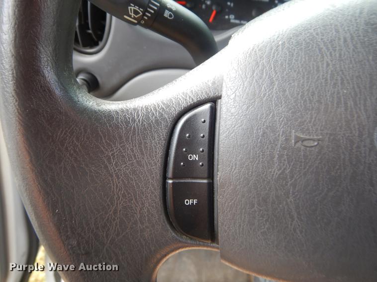 image for item EK9737 2007 Ford E450 shuttle bus