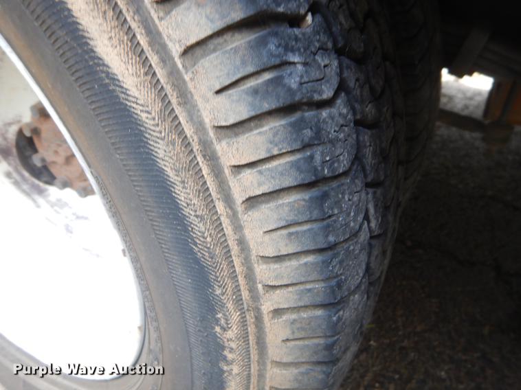 image for item EK9737 2007 Ford E450 shuttle bus