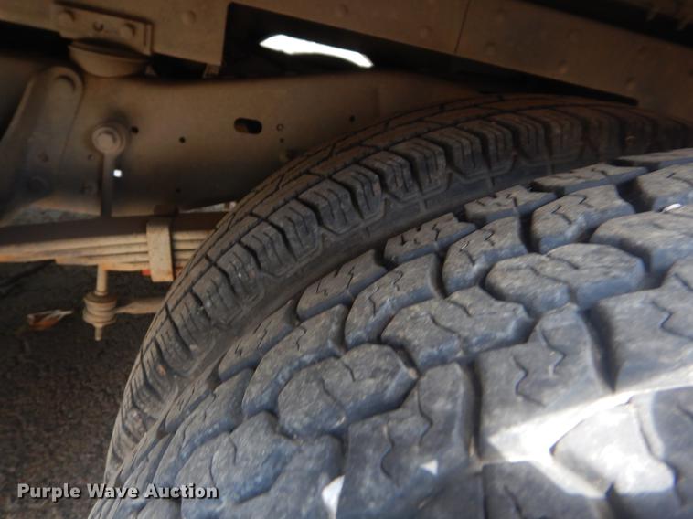 image for item EK9737 2007 Ford E450 shuttle bus