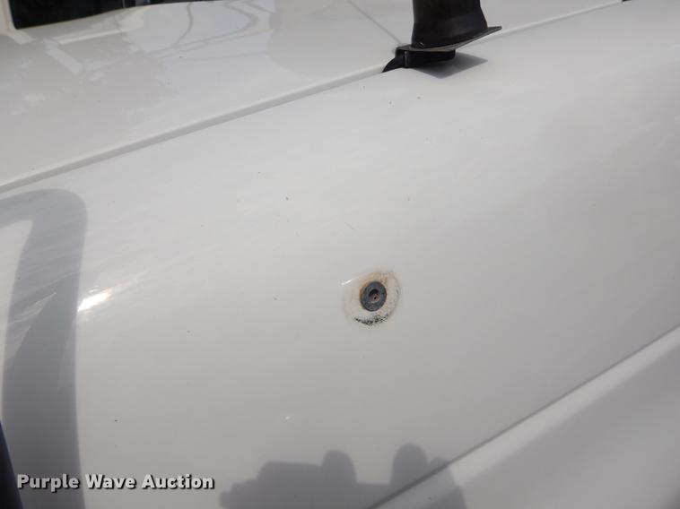 image for item EK9737 2007 Ford E450 shuttle bus