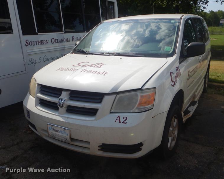 image for item EK9738 2010 Dodge Grand Caravan SE van