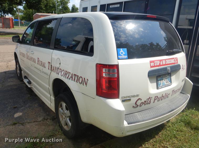 image for item EK9738 2010 Dodge Grand Caravan SE van