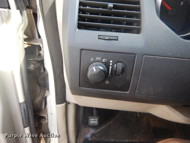 image for item EK9738 2010 Dodge Grand Caravan SE van