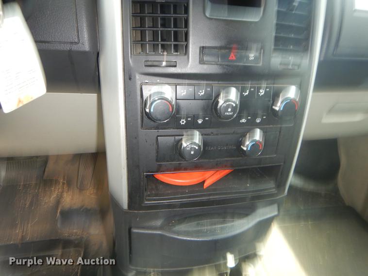 image for item EK9738 2010 Dodge Grand Caravan SE van