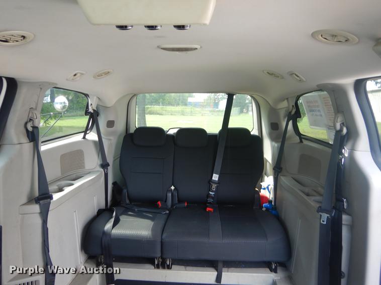 image for item EK9738 2010 Dodge Grand Caravan SE van