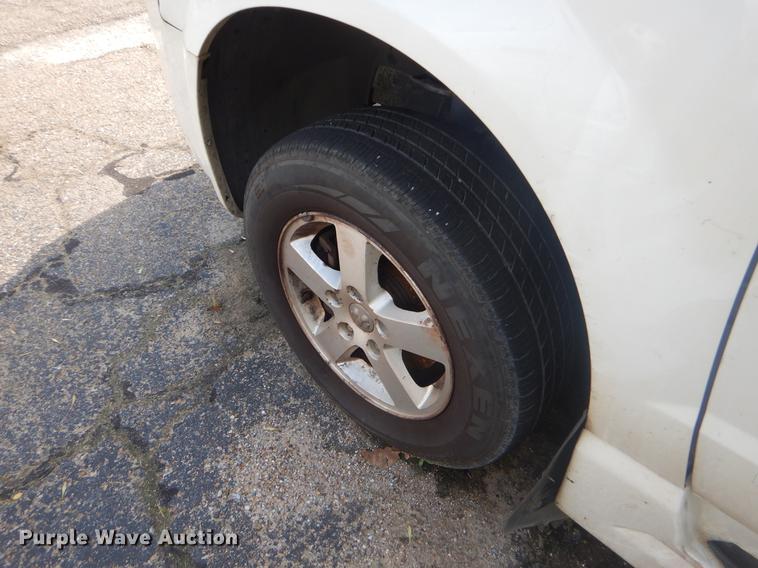 image for item EK9738 2010 Dodge Grand Caravan SE van